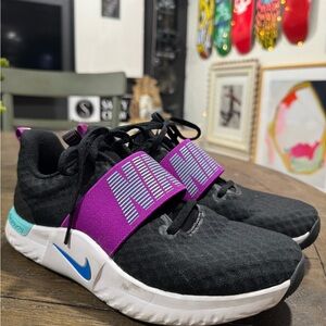 Nike renew women’s